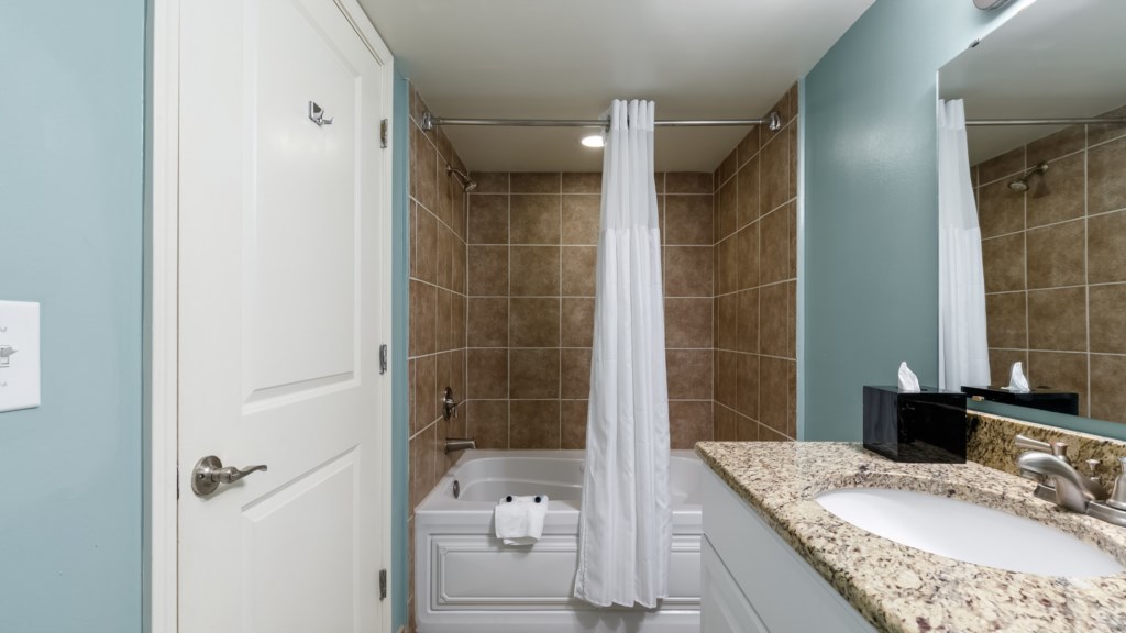 ClubWyndhamTowersontheGrove-2BedroomwithAmenities-027