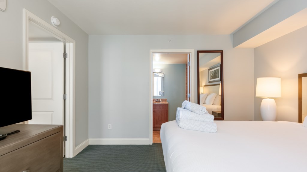 ClubWyndhamTowersontheGrove-2BedroomwithAmenities-034