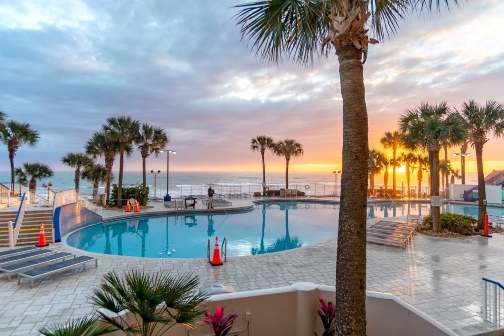 Club Wyndham Ocean Walk_21.jpg