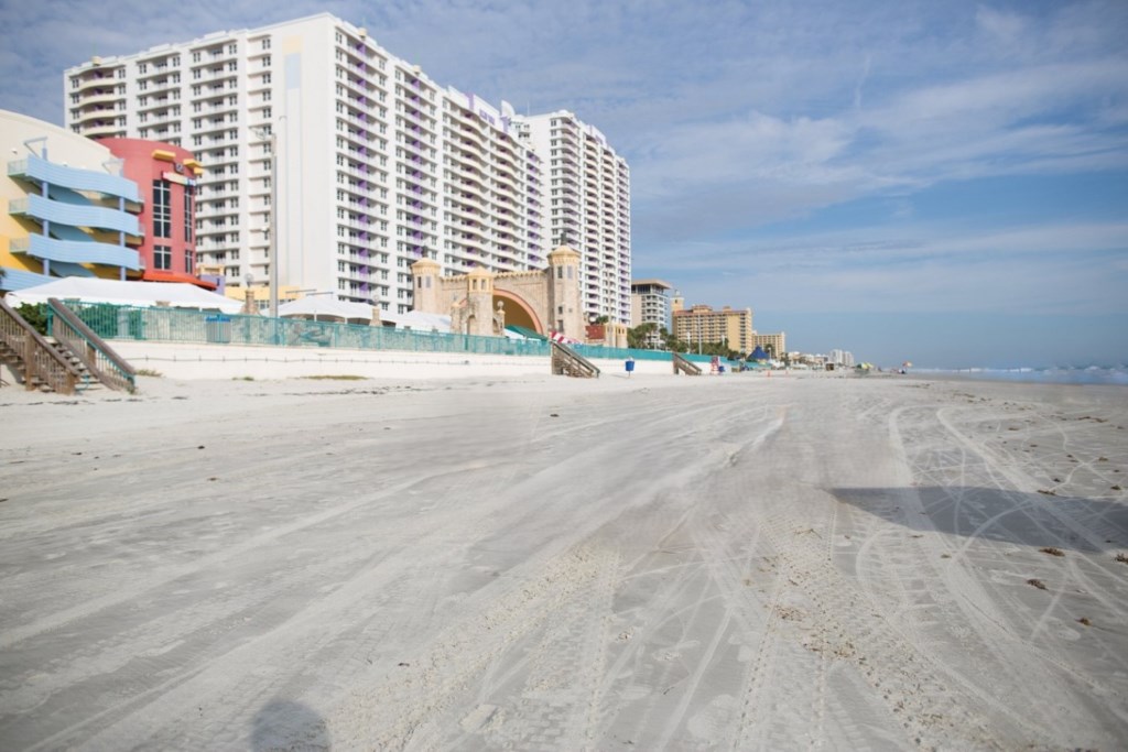 Club Wyndham Ocean Walk_35.jpg