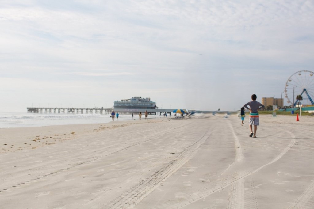Club Wyndham Ocean Walk_36.jpg
