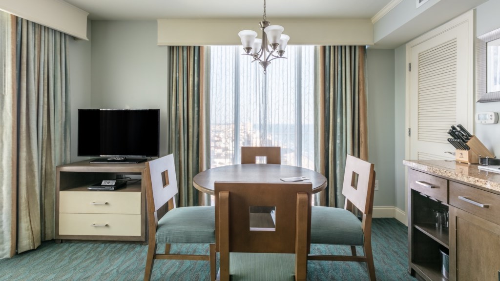 410SOceanBlvd_alivingroom-003