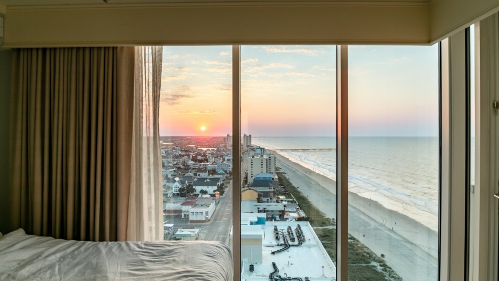 410SOceanBlvd_bedroom-011