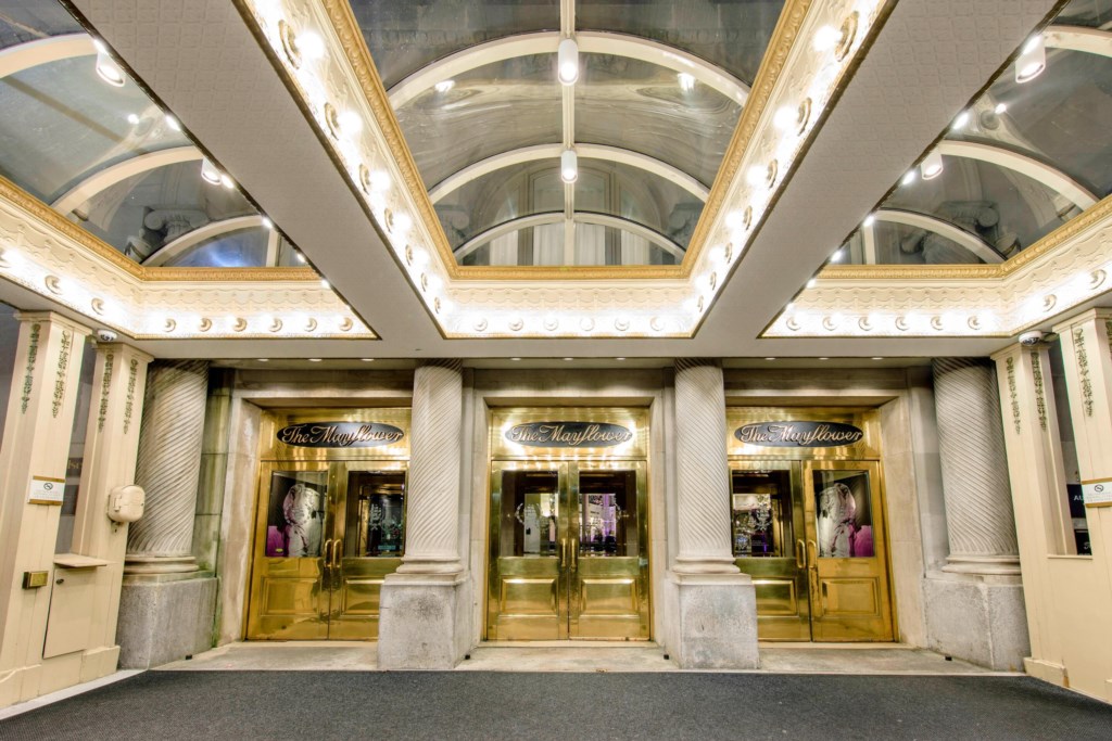 wasmv-entrance-0012-hor-clsc