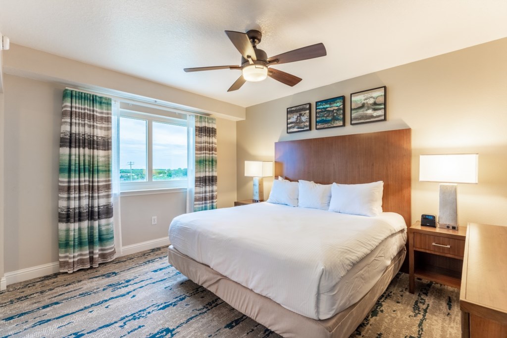 ClubWyndhamPanamaCityBeach_bedroomA-001