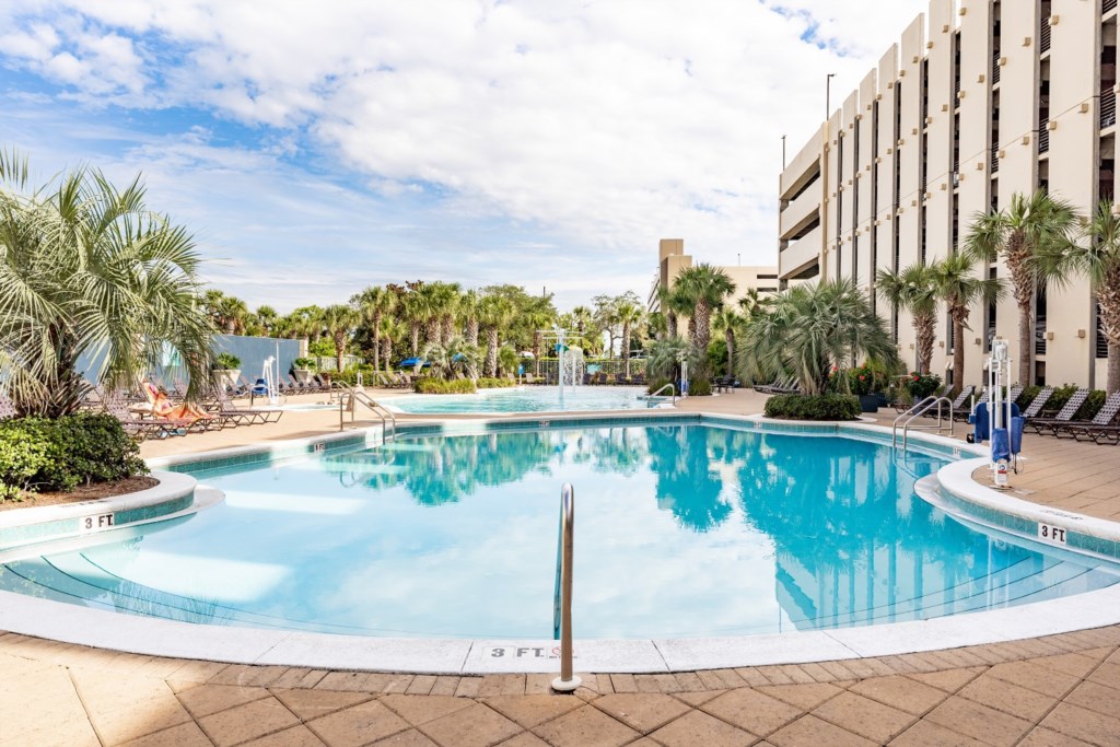 ClubWyndhamPanamaCityBeach_poolarea-003