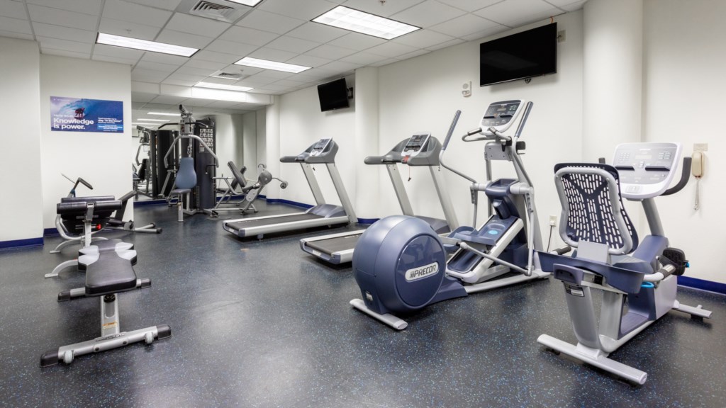 23ClubWyndhamWaikikiBeachWalk-fitnesscenter(12)