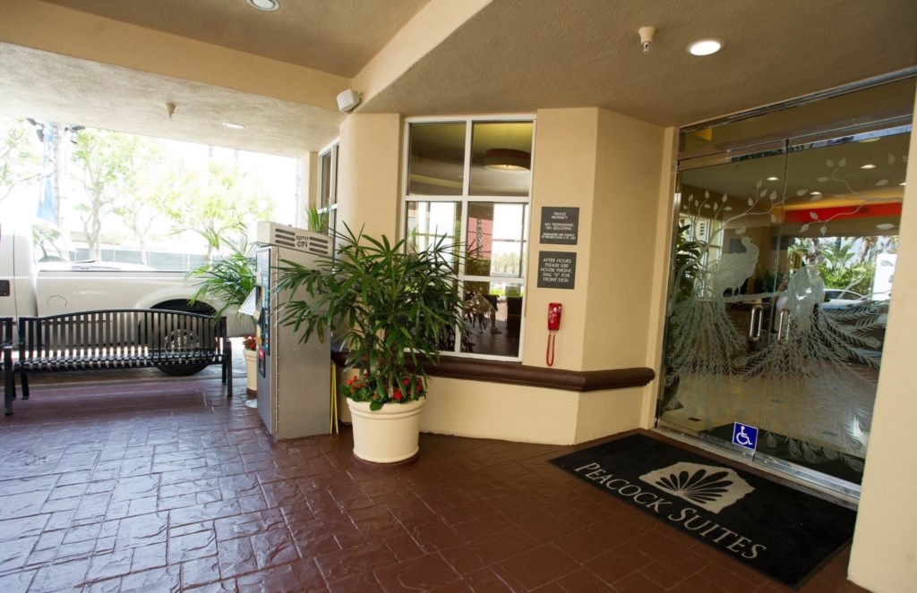 Club Wyndham Peacock Suites_40.jpg