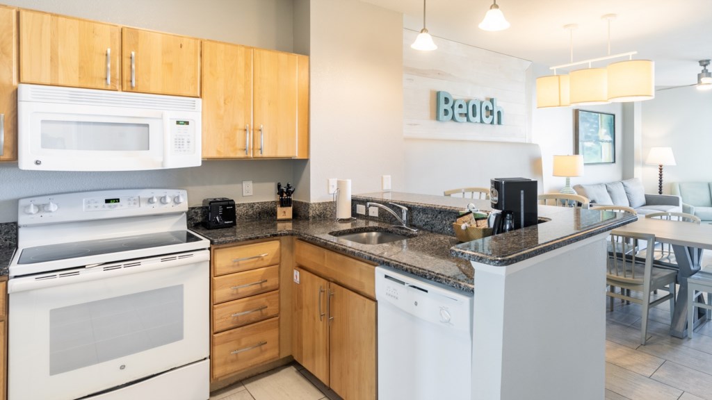 ClubWyndhamOceanBoulevard_1azkitchen-001
