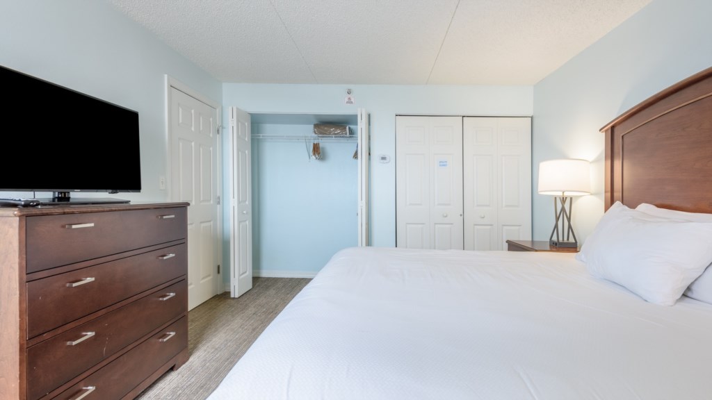 ClubWyndhamSkylineTower-12BedroomwithAmenities-019