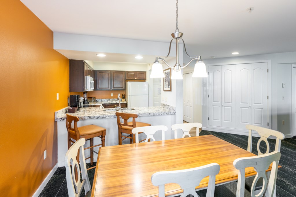 09_ClubWyndhanSouthShore_LivingArea_006