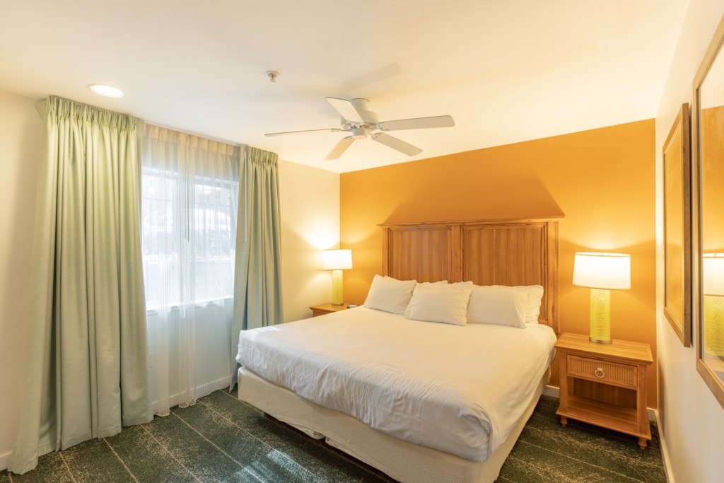 22_ClubWyndhanSouthShore_Bedroom1_020