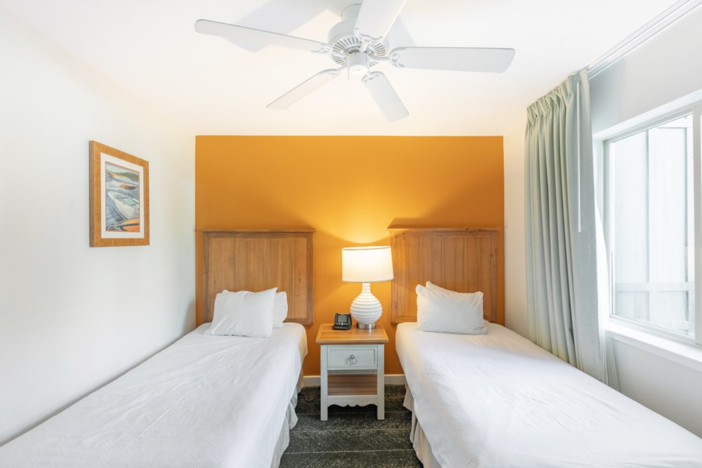 28_ClubWyndhanSouthShore_Bedroom2_014