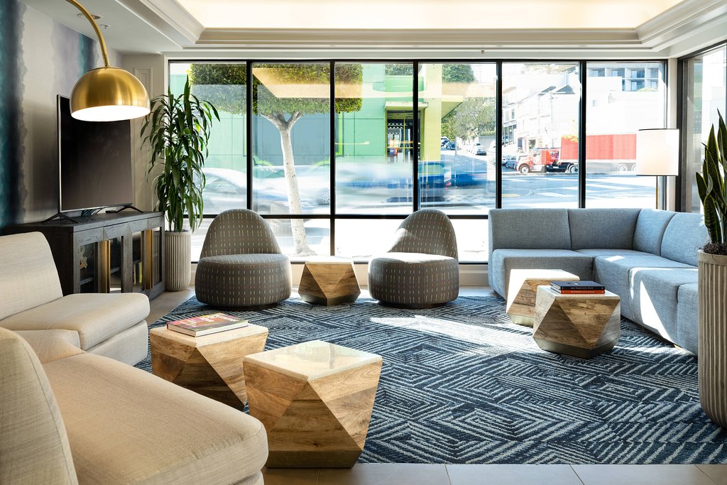 lobby2.jpg