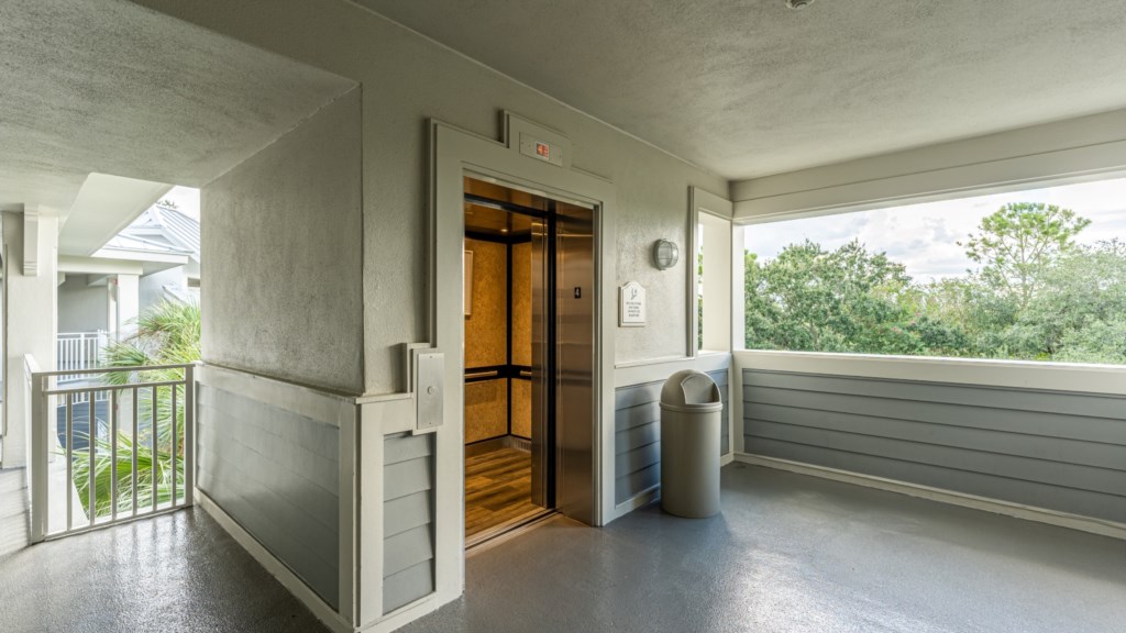 Marriott's Cypress Harbour_26_Elevator.jpg