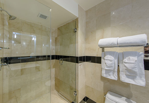 SO-P-053-K-Studio-Bath-STKD-610x423.jpg