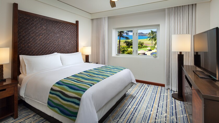 lihkn-king-bedroom-villa-3961-hor-wide.jpg