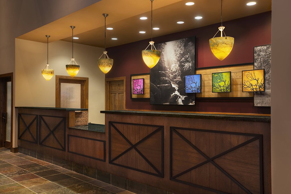 lobby - Copy.jpg