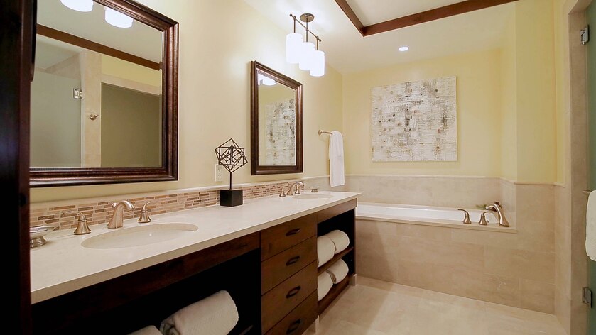 rnorz-bathroom-6517-hor-wide.jpg
