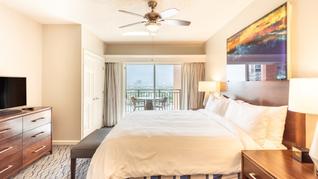Marriott's BeachPlace Towers_11.jpg