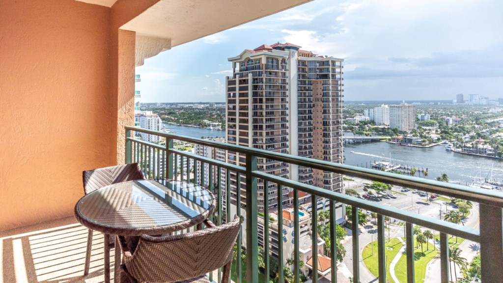 Marriott's BeachPlace Towers_14.jpg