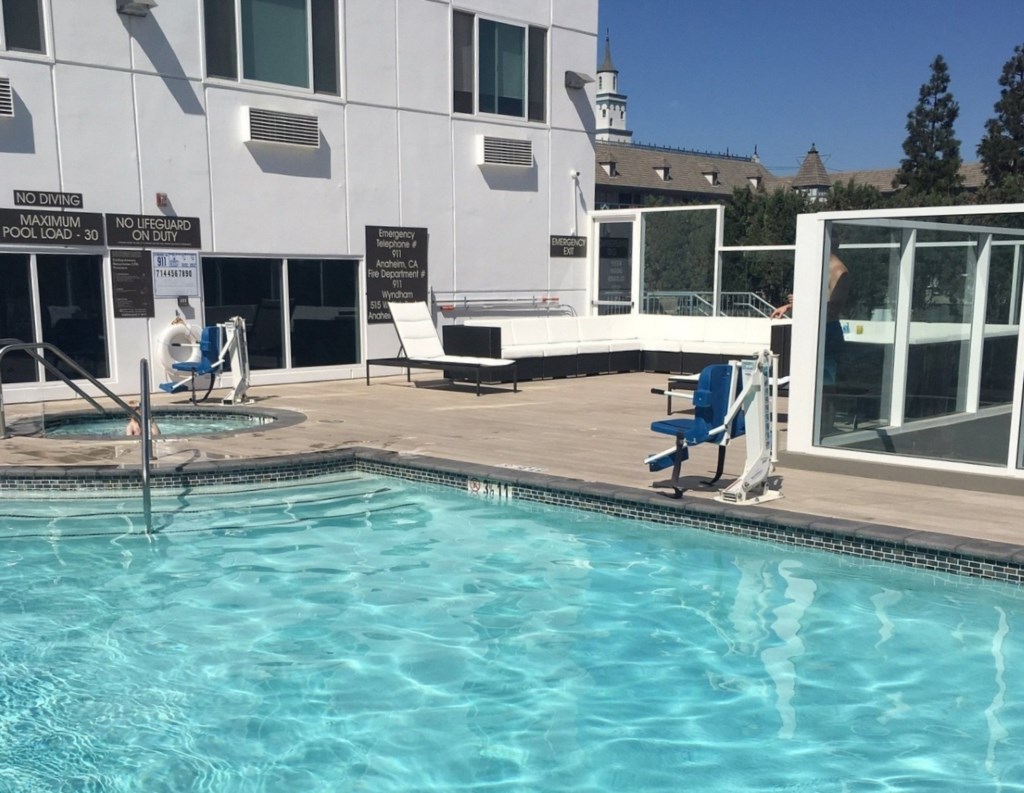 ClubWyndhamAnaheim_a2