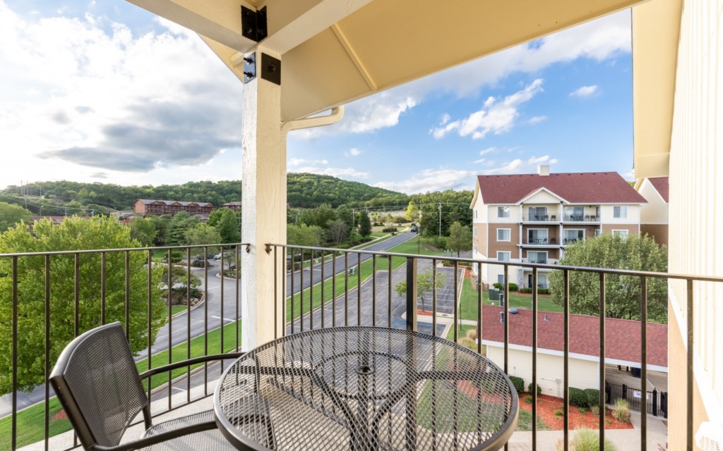 ClubWyndham_1Balcony-002_studio