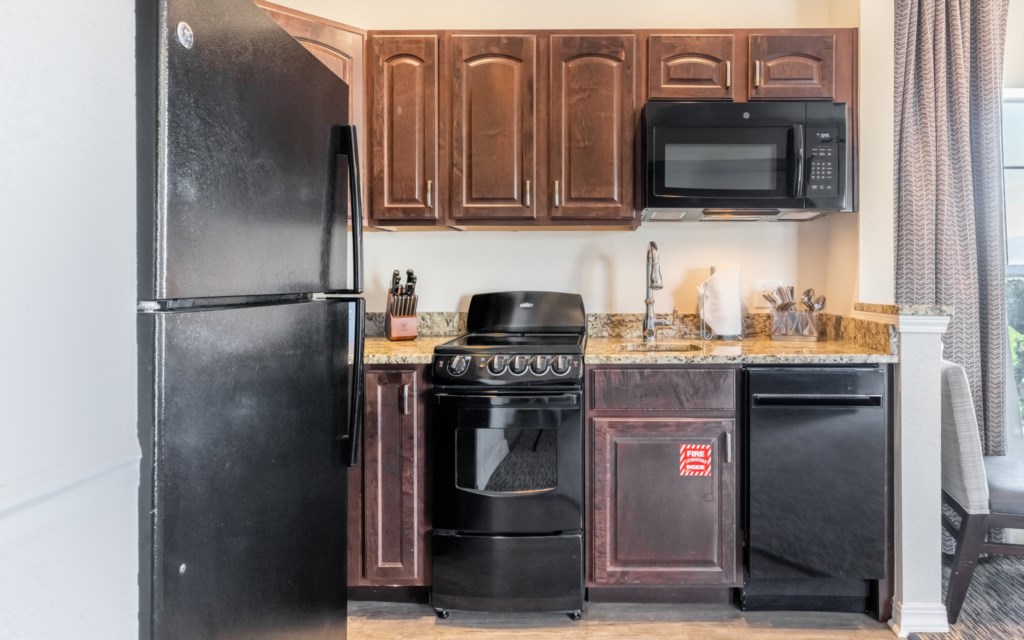 ClubWyndham_1Kitchen-003_studio
