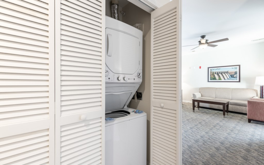 ClubWyndham_1WasherDryer-005_studio