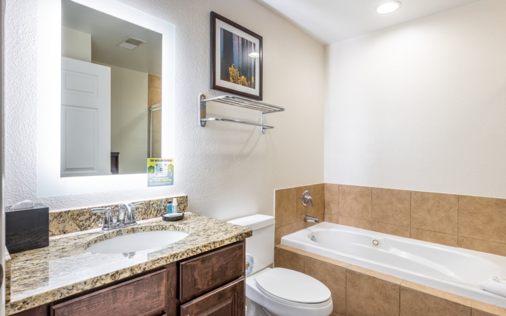 ClubWyndham_1bathroom-001_studio
