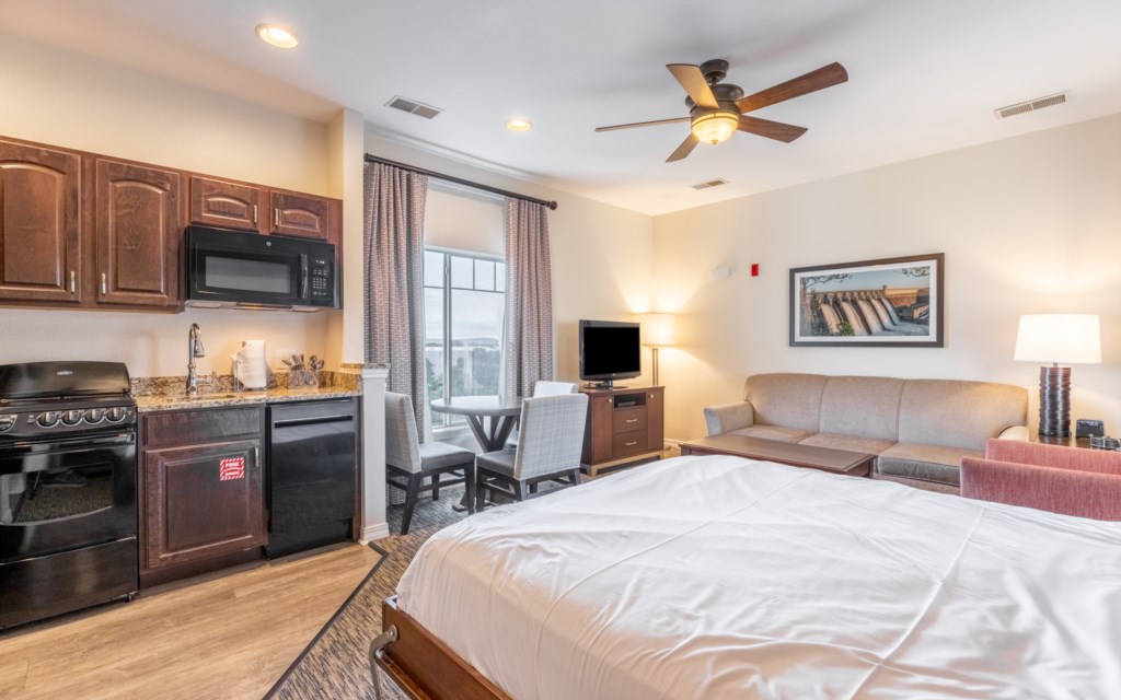 ClubWyndham_1bedroom-005-Edit_studio