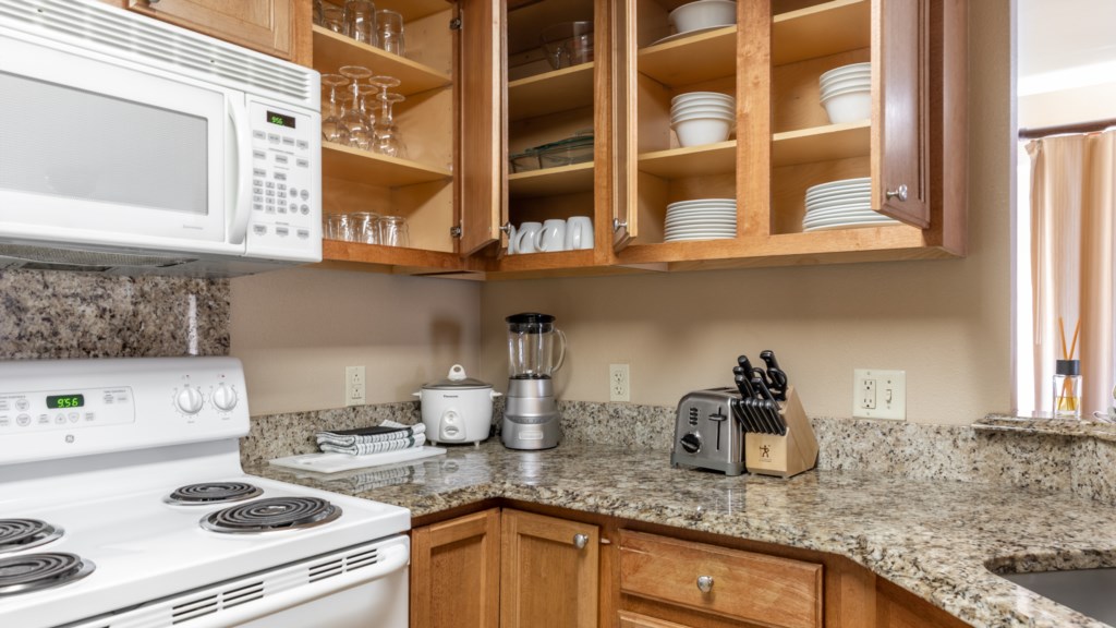 Club Wyndham Waikiki Beach Walk - 2 Bedroom Deluxe - 027.jpg