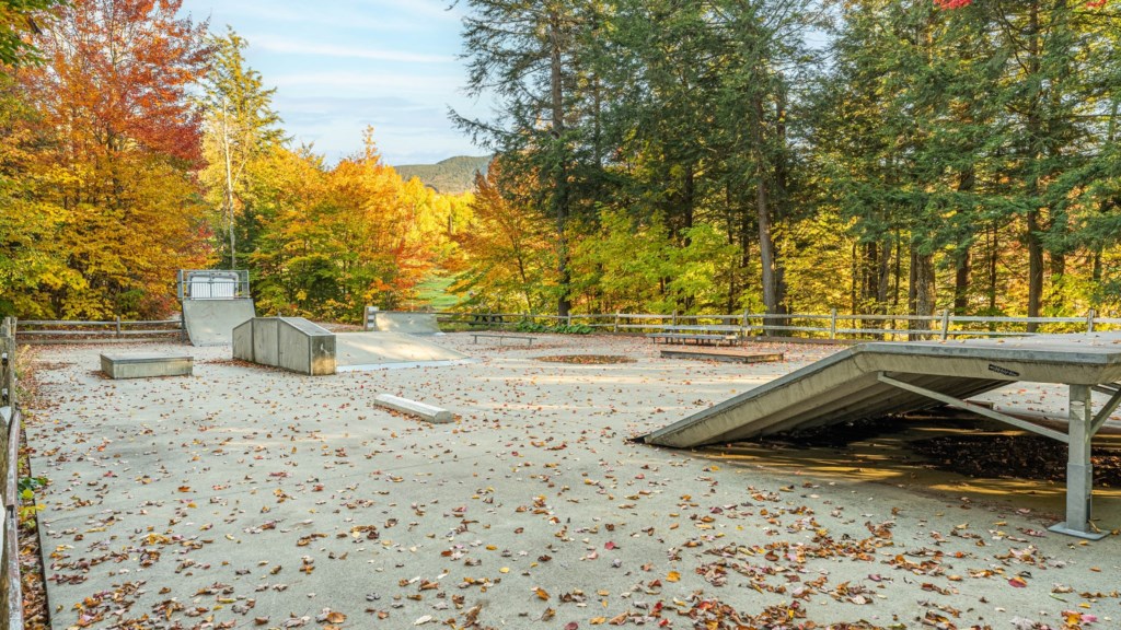 ClubWyndhamSmugglersNotchVermont_skatepark1