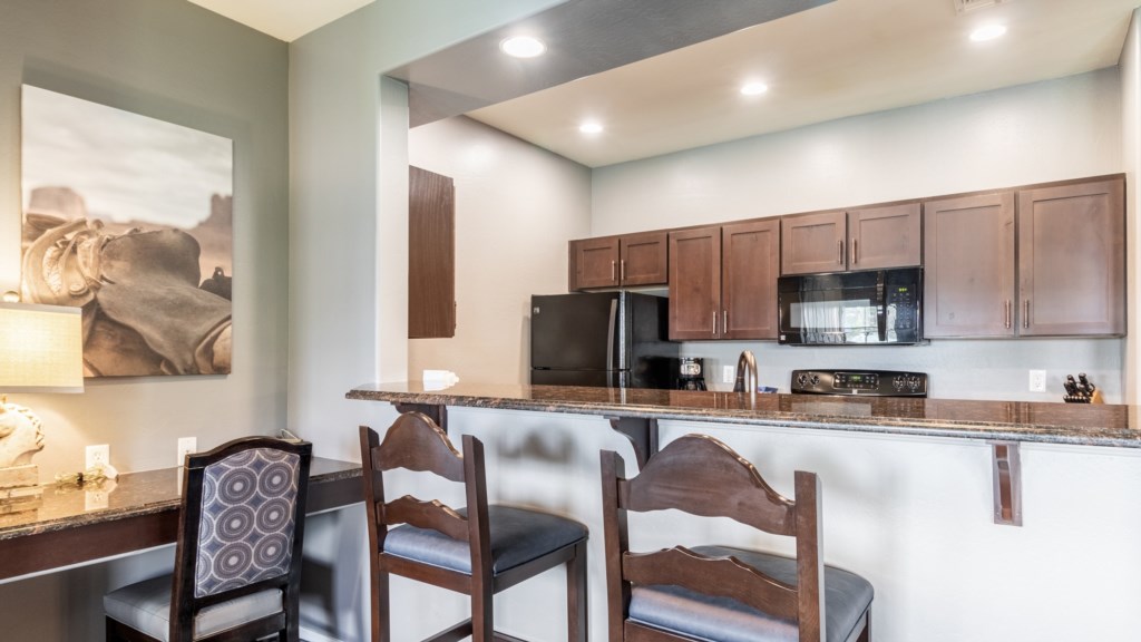 10 Club Wyndham Bison Ranch_Kitchen-LivingRoom - 0003.jpg