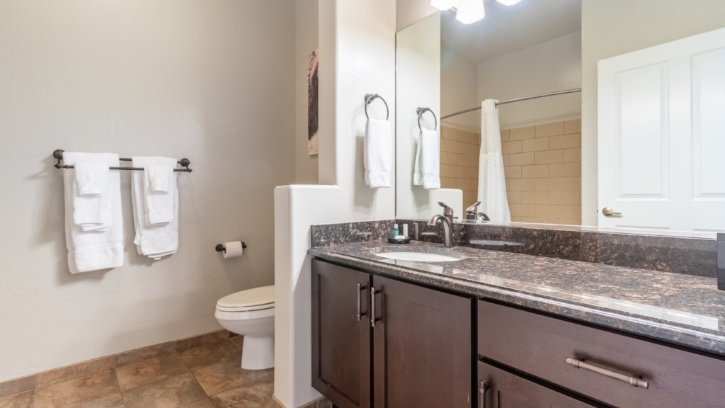 16 Club Wyndham Bison Ranch_Bathroom - 0001.jpg