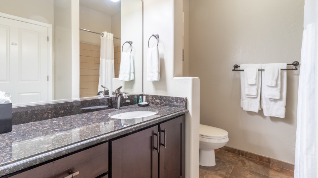 17 Club Wyndham Bison Ranch_Bathroom - 0002.jpg