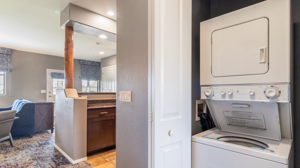 21 Club Wyndham Bison Ranch_LaundryArea - 0001.jpg