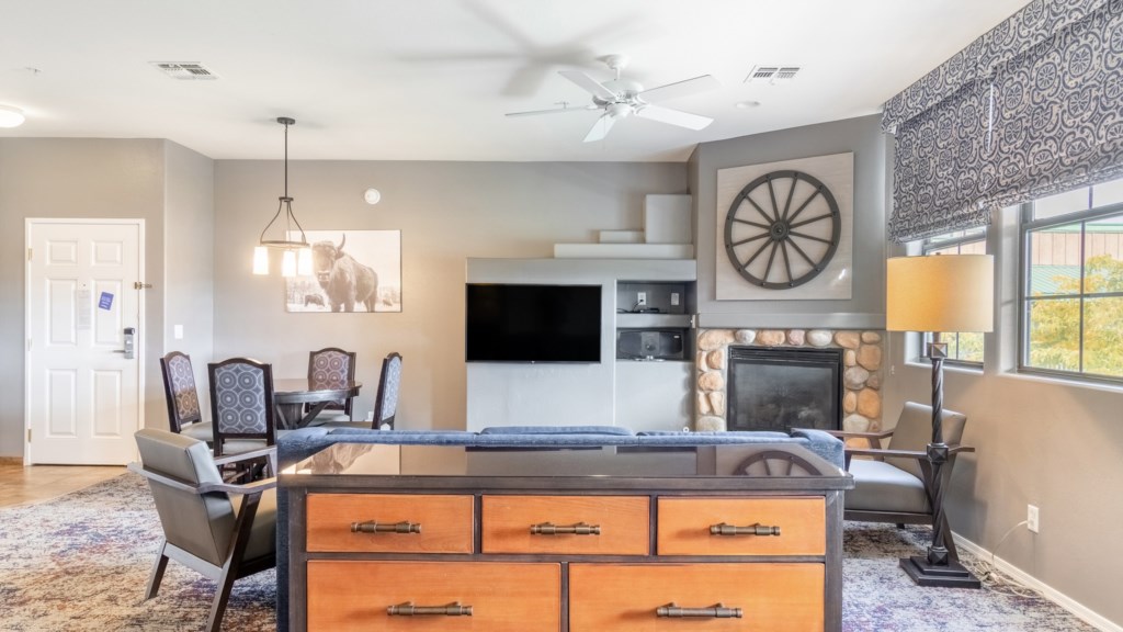8 Club Wyndham Bison Ranch_Kitchen-LivingRoom - 0004.jpg