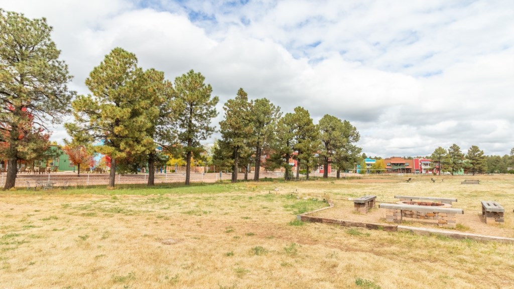 Club Wyndham Bison Ranch_exterior - 0003.jpg