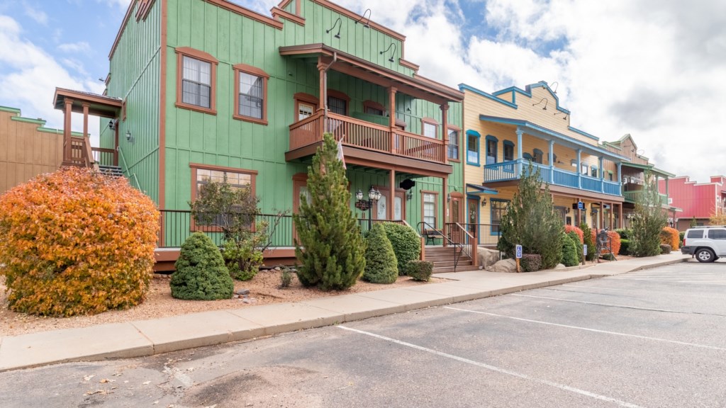 Club Wyndham Bison Ranch_exterior - 0011.jpg