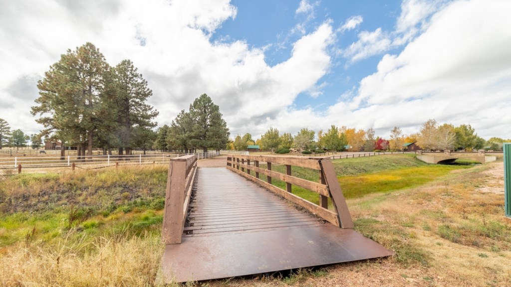 Club Wyndham Bison Ranch_exterior - 0024.jpg