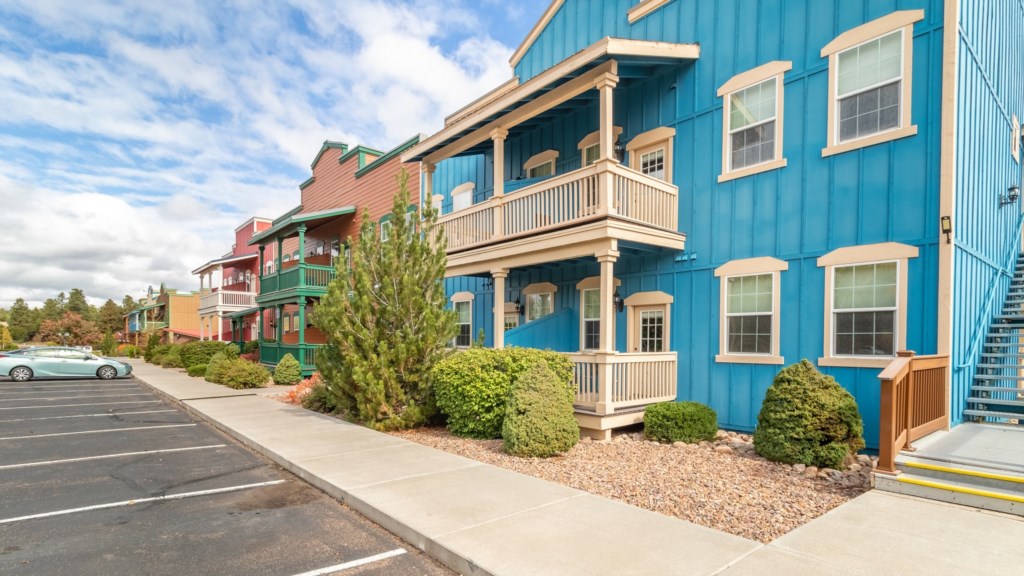 Club Wyndham Bison Ranch_exterior - 0026.jpg