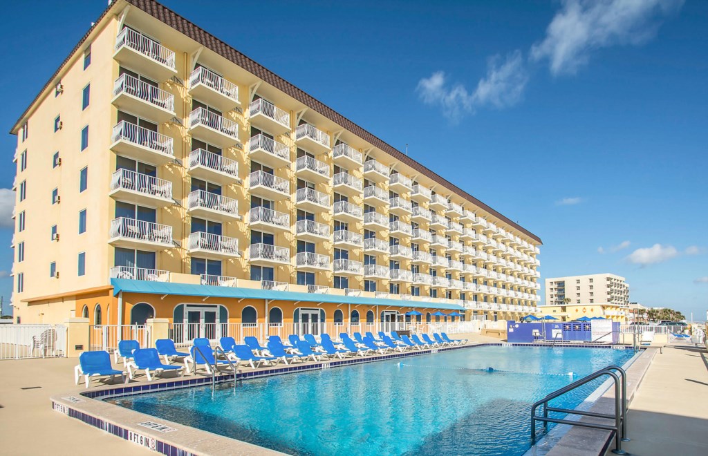 casa-del-mar-beach-resort-pool.jpg
