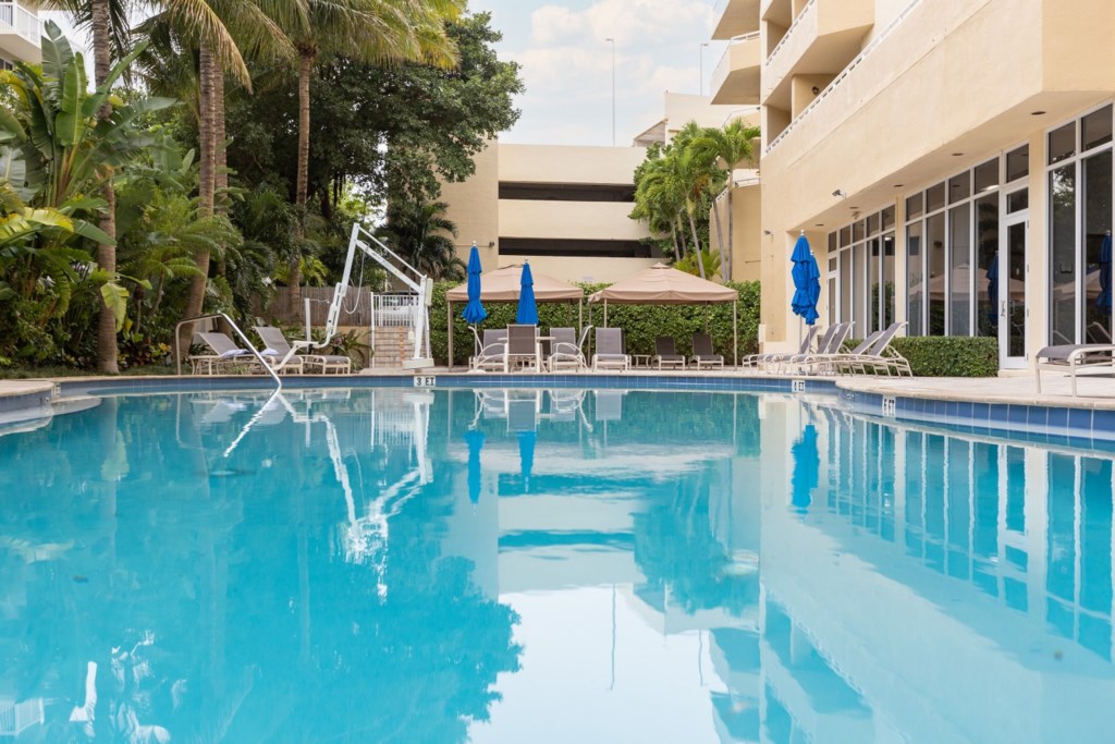 Wyndham Santa Barbara_1.jpg