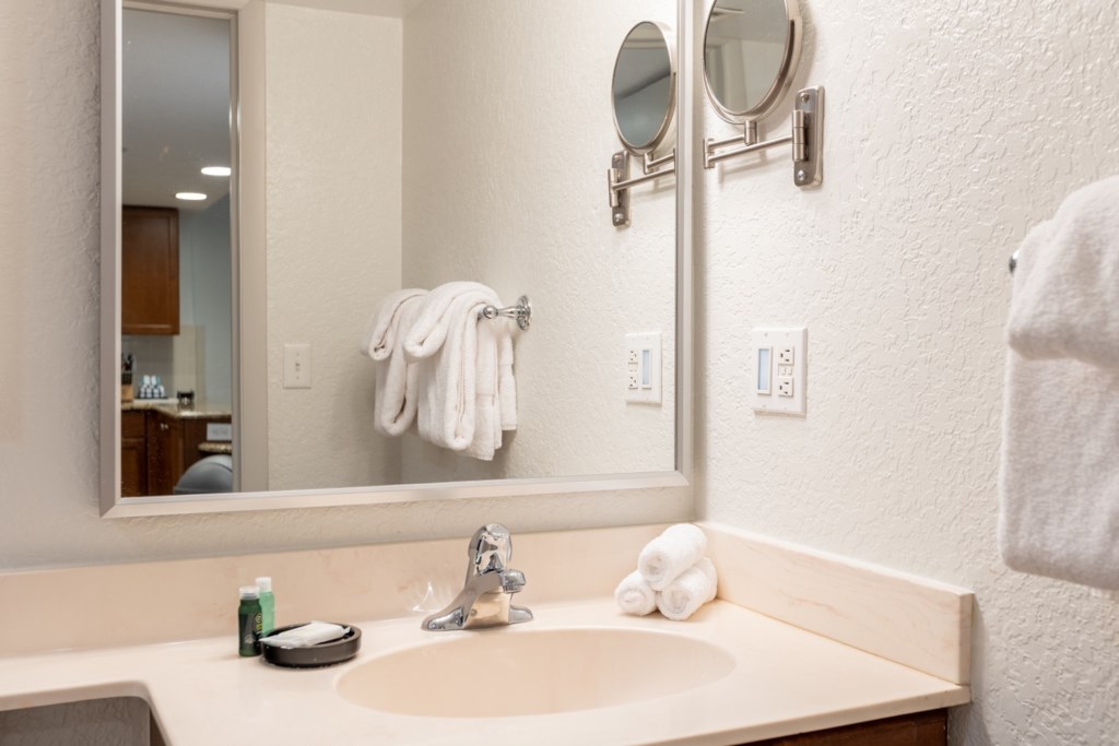Wyndham Santa Barbara_15.jpg
