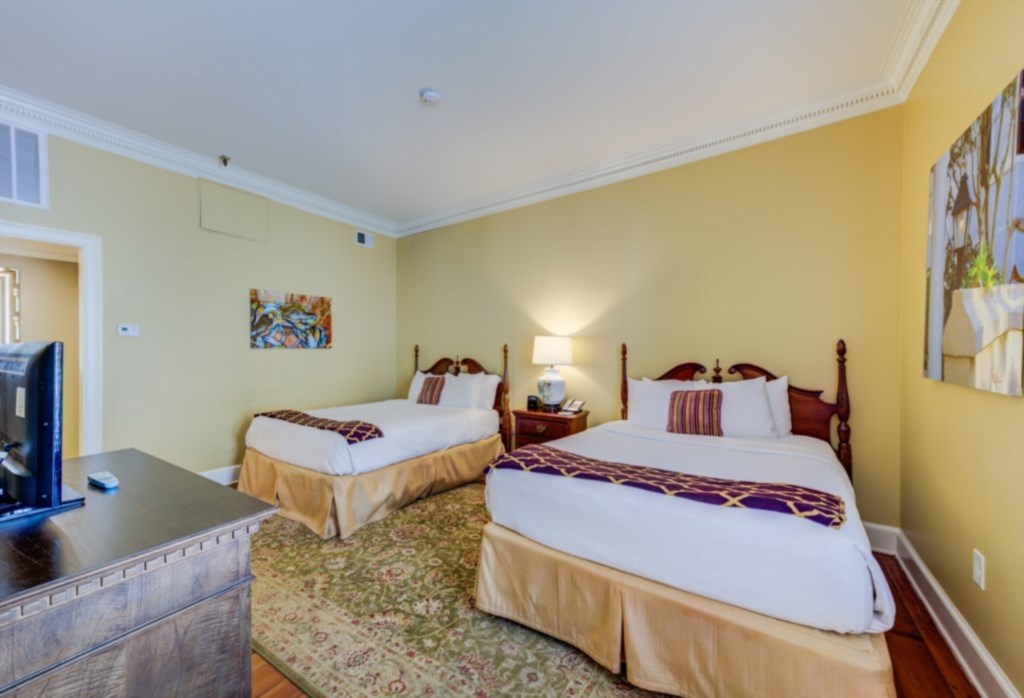 The Lodge Alley Inn™_11.jpg