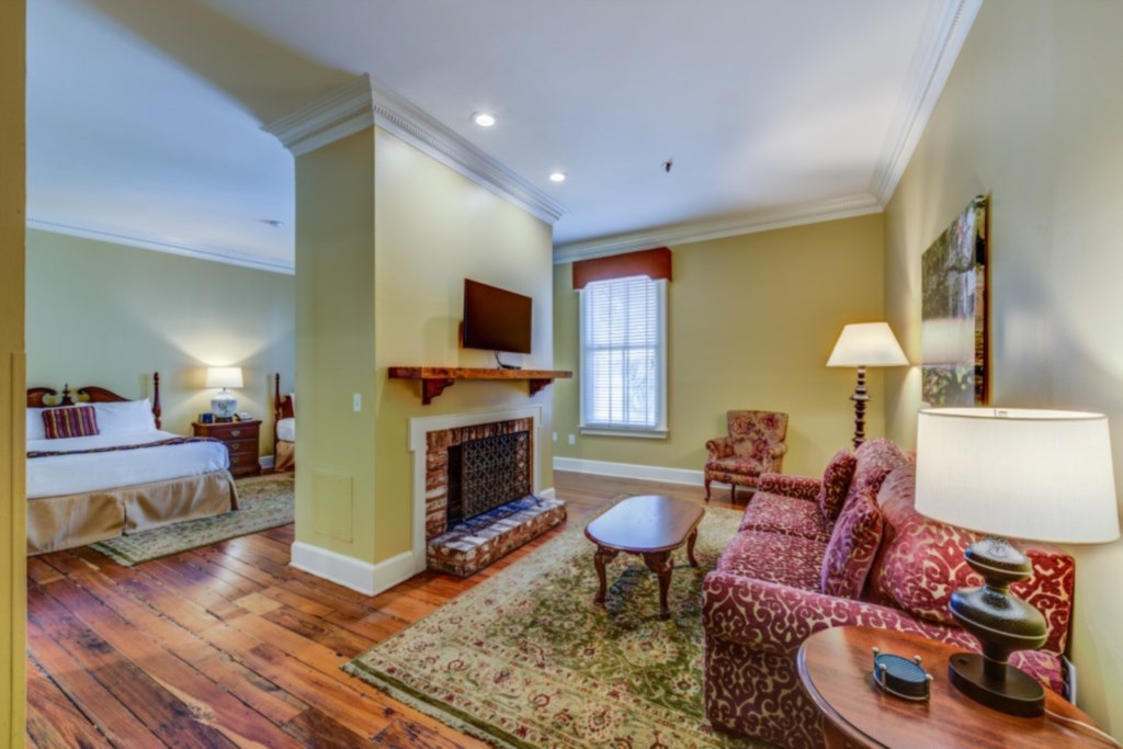 The Lodge Alley Inn™_6.jpg