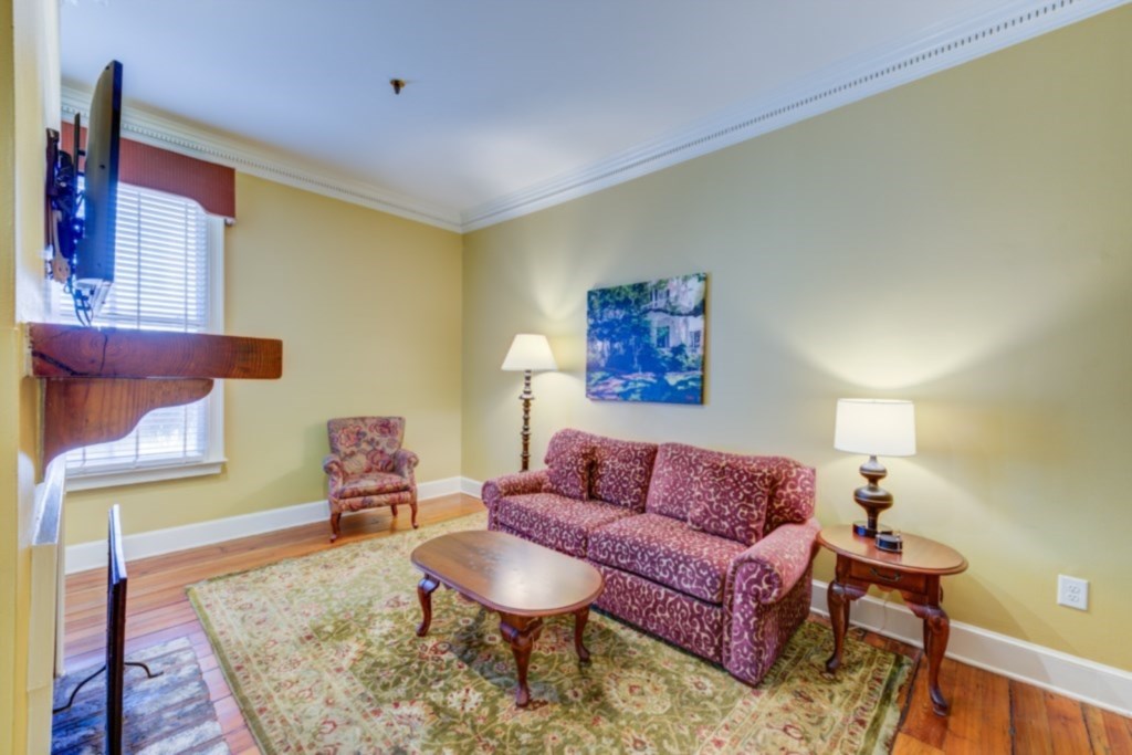 The Lodge Alley Inn™_8.jpg