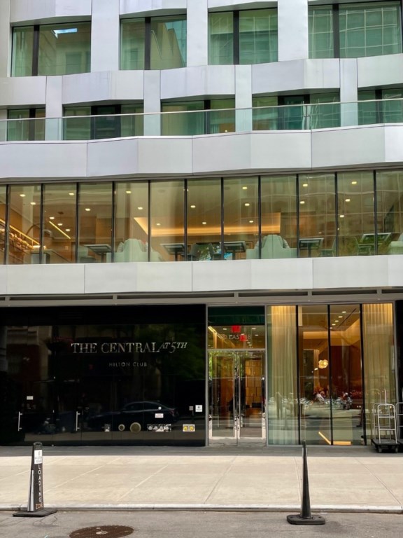 Hilton Club The Central at 5th New York_26.jpg
