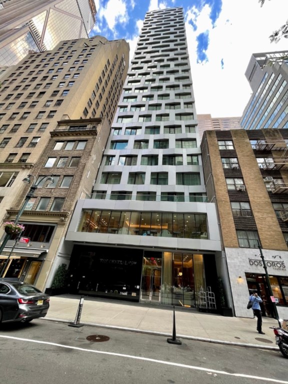 Hilton Club The Central at 5th New York_4.jpg